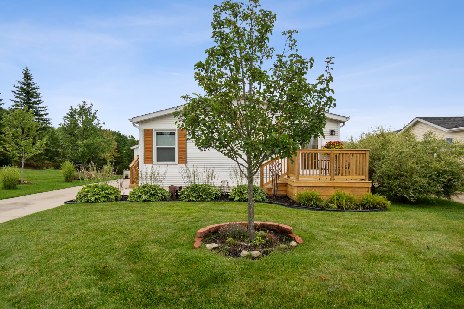 Ridgewood Photos Milford, MI AJR Home Sales